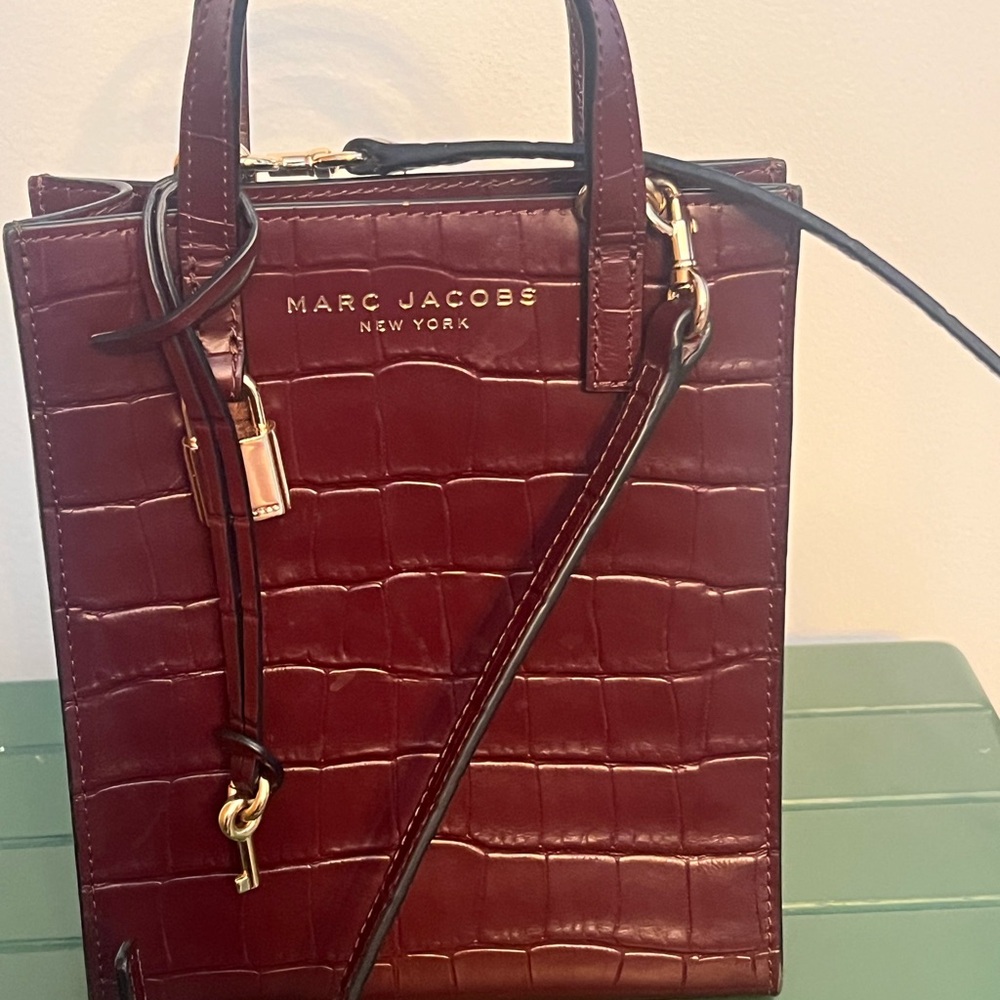 Marc Jacobs Deep Red Croc-Embossed Crossbody Bag